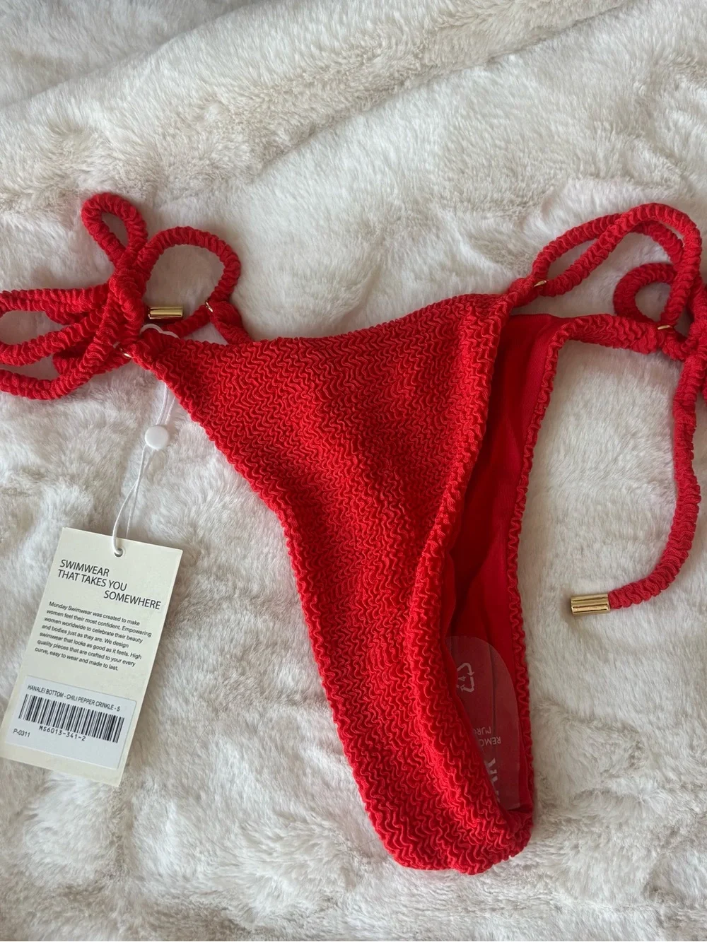 NWT Monday Swimwear Hanalei Bottom - Chili Pepper Crinkle